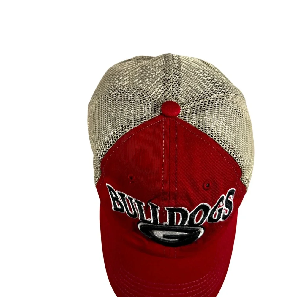 Fan Favorite Georgia Bulldogs Trucker Hat Mens OSFA Red Good Snapback Mesh NCAA